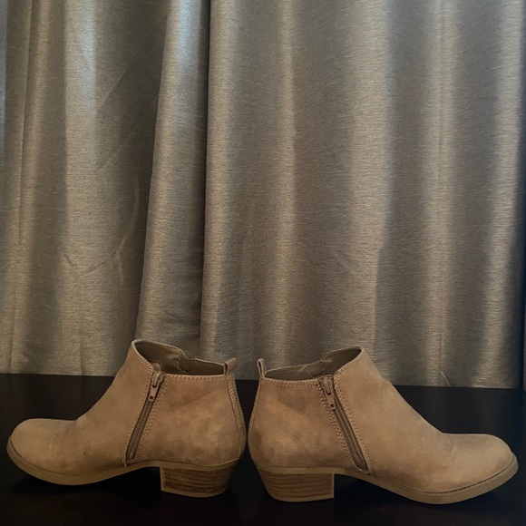 Carlos by Carlos Santana tan Ankle Boots- 9 - Picture 6 of 8